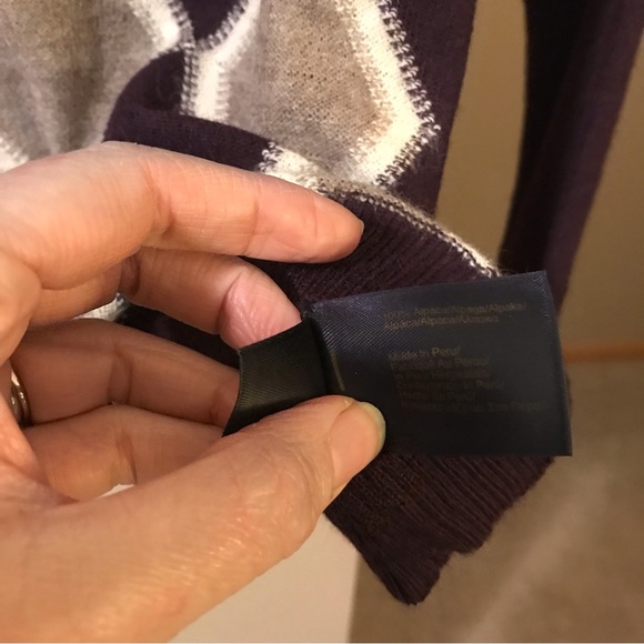 Brooks Brothers Alpaca Wool Diamond Print Purple V Neck Sweater - Picture 7 of 8